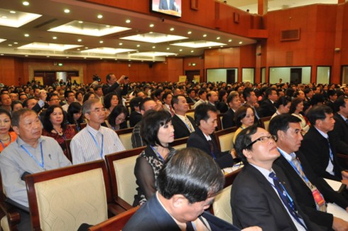 Khai mạc hội nghị người Việt Nam ở nước ngoài lần 2 - ảnh 2