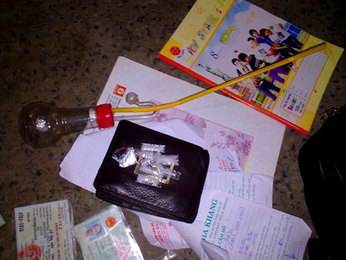 “Hiệp sĩ” bắt nóng băng nhóm sử dụng ma túy đá - ảnh 3