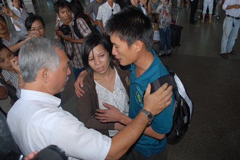 8 thủy thủ tiếp theo đã về tới Tân Sơn Nhất - ảnh 2