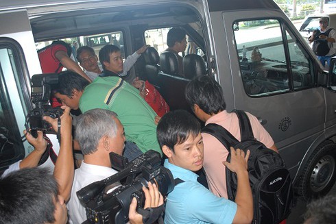 8 thủy thủ tiếp theo đã về tới Tân Sơn Nhất - ảnh 5