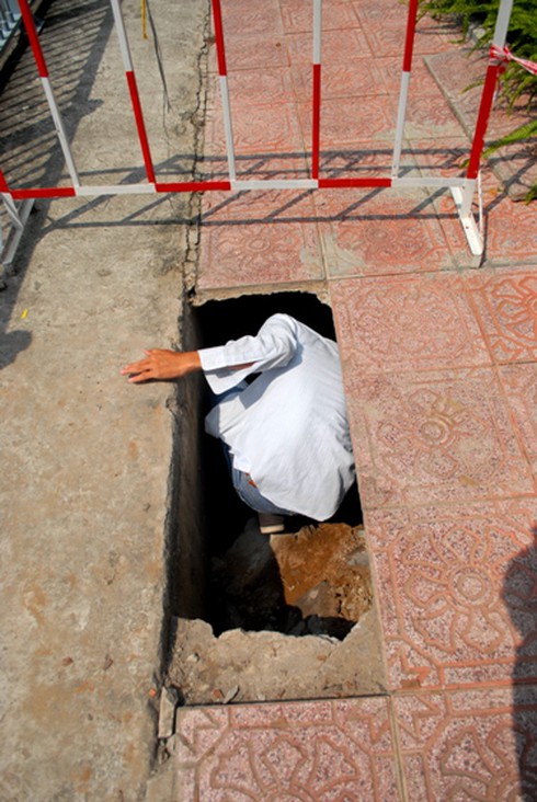 Lại thêm “hố tử thần” lớn trên đường Trường Sa - ảnh 1