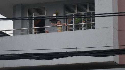 Rơi từ chung cư cao tầng - hiểm nguy rình rập - ảnh 3