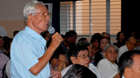 Hội nghị tiếp xúc cử tri: Tiếp tục “truy” nạn tham nhũng - ảnh 3