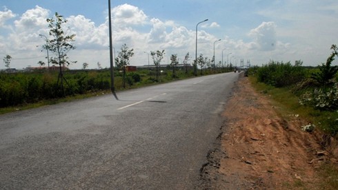 Con đường nơi cô gái bị cướp chặt tay: âm u, đáng sợ - ảnh 1