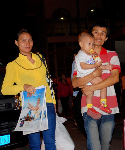 Công nhân bật khóc trong chương trình