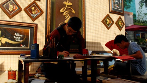 Không khí Tết đã tràn ngập Sài Gòn - ảnh 10