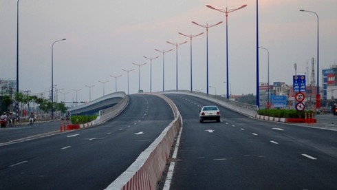 TP.HCM vắng vẻ khác lạ ngày đầu năm - ảnh 2