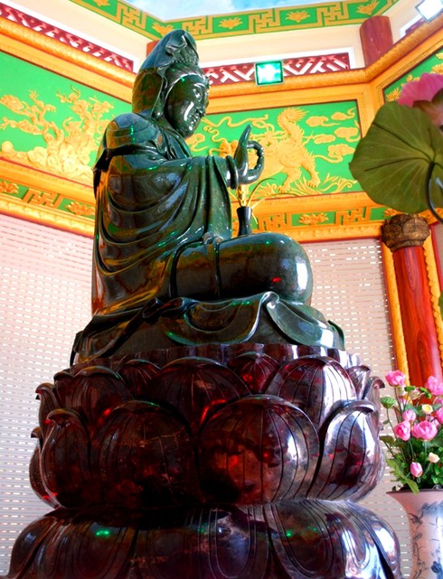 Chiêm ngưỡng tượng Phật ngọc lớn nhất thế giới tại Việt Nam - ảnh 4