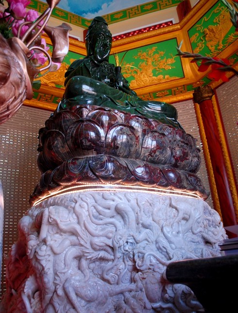 Chiêm ngưỡng tượng Phật ngọc lớn nhất thế giới tại Việt Nam - ảnh 7