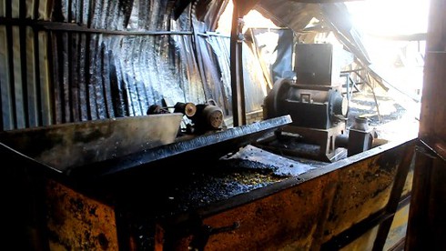 Hỏa hoạn lớn thiêu rụi xưởng đệm mút - ảnh 4