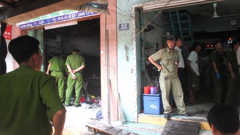 Cháy nhà trong chợ Bà Chiểu - ảnh 3
