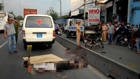 Cấm bán rượu, bia sau 22h: Không phải là đề xuất hay - ảnh 1