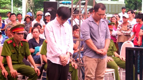 Lĩnh 20 năm tù vì giết người do bị đánh ghen - ảnh 1