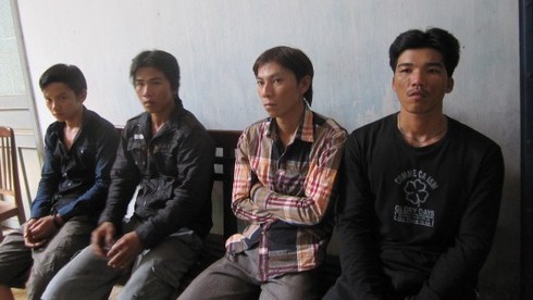 Bắt băng cướp dùng dao cướp tài sản - ảnh 2