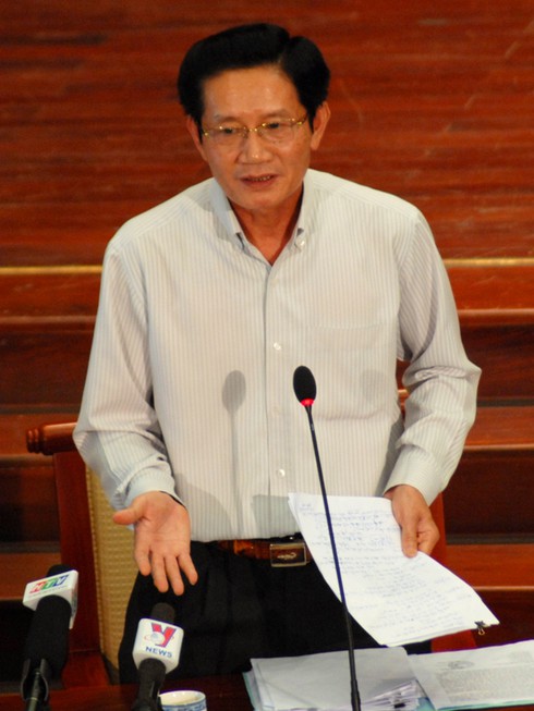 Ban bệ đầy đủ sao vẫn