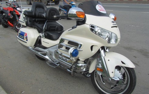 Bắt giữ đoàn xe môtô