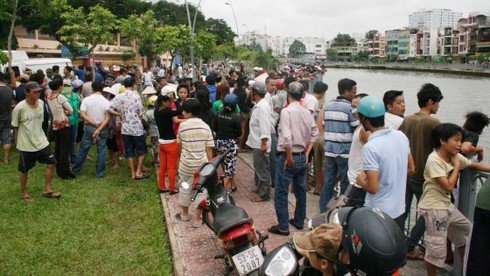 Đi câu cá, câu trúng xác chết - ảnh 1