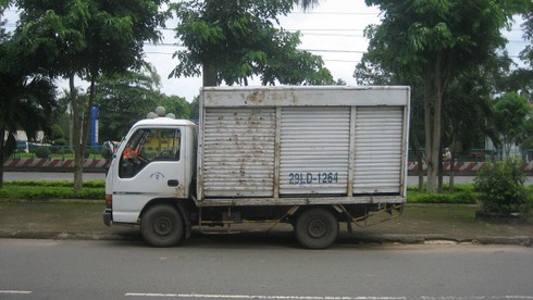 TP.HCM: Xe khách 16 chỗ bốc cháy giữa đường - ảnh 4