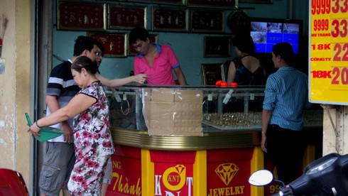 Táo tợn cướp gần 20 lượng vàng giữa ban ngày - ảnh 1