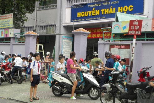 Các trường trên địa bàn TP.HCM tránh áp thấp nhiệt đới - ảnh 2