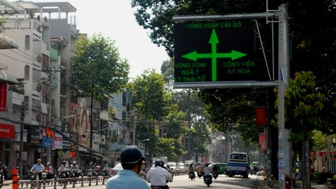 TP.HCM: Nhà hàng, quán nhậu “nuốt chửng” công viên - ảnh 1