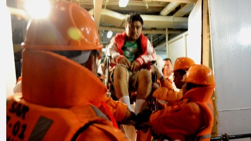 Cứu hành khách quốc tế gặp nạn trên biển Nha Trang - ảnh 3