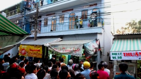 Bàng hoàng phát hiện người yêu treo cổ ở phòng trọ - ảnh 1