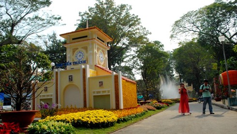 Mở cửa hội hoa xuân lớn nhất TP.HCM - ảnh 2