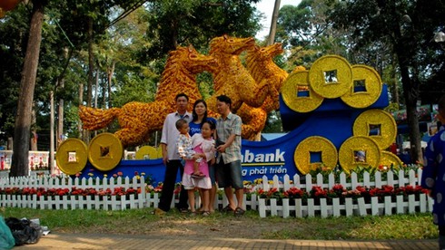 Mở cửa hội hoa xuân lớn nhất TP.HCM - ảnh 4