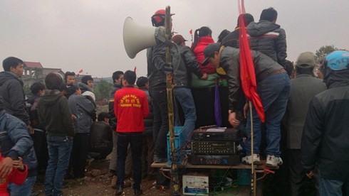 Trai làng gồng mình kéo co trong giá rét - ảnh 9