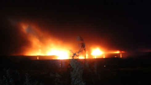 Hơn 100 chiến sĩ chữa cháy bãi rác khổng lồ - ảnh 6