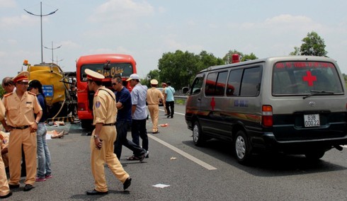 Tai nạn trên cao tốc Trung Lương: 5 người tử vong - ảnh 3
