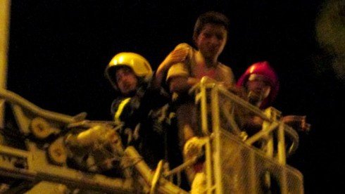 TP.HCM: Nam thanh niên “quậy” từng bừng trên nóc khách sạn - ảnh 2