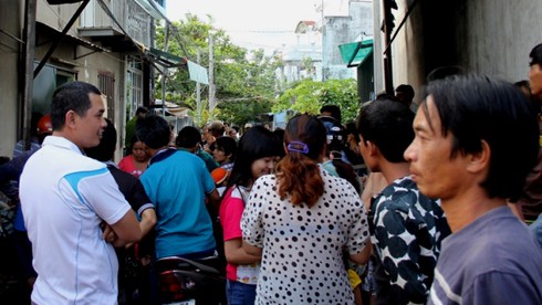 Hai nữ đồng tính treo cổ cùng một sợi dây - ảnh 1