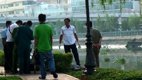 TP.HCM: Sáng sớm, phát hiện tử thi dưới chân cầu - ảnh 1