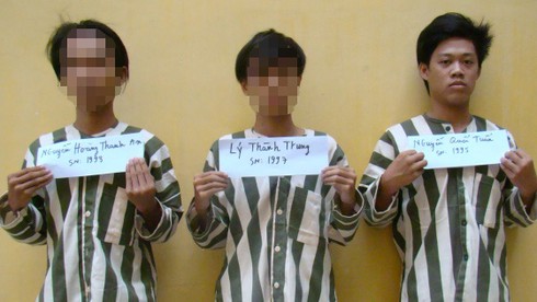 Dạo mát lúc nửa đêm, đôi tình nhân bị chém xối xả, cướp xe - ảnh 2