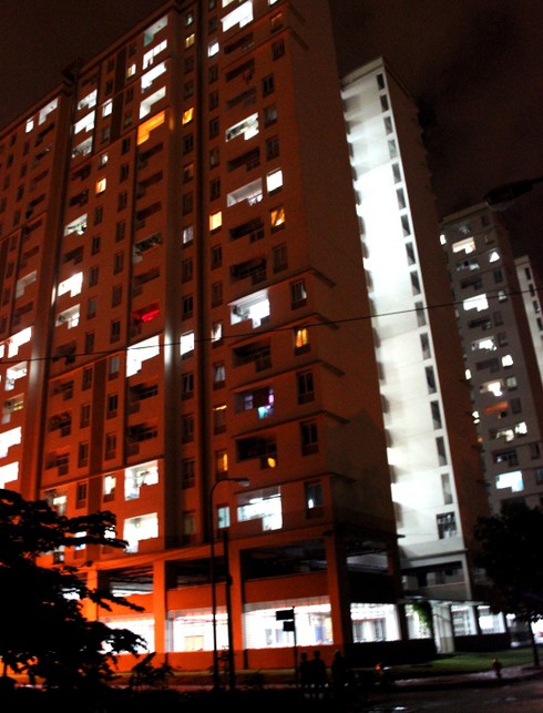 TP.HCM: Bé 5 tuổi tử vong vì rơi từ tầng 15 chung cư - ảnh 1