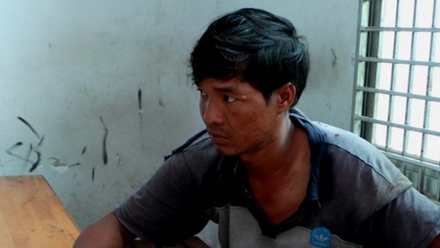 Bị truy đuổi quyết liệt, tên trộm xe máy tông vào người đi đường - ảnh 1