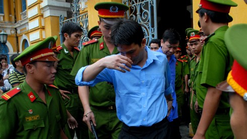 “Ông chủ massage” Tân Hoàng Phát nhận mức án 12 năm tù - ảnh 2