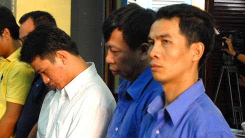 Xử “tập đoàn kích dục”: VKS đề nghị mức án cao nhất 14 năm tù - ảnh 2