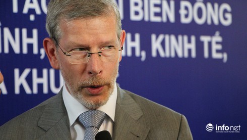 Phó đô đốc Anup Signh: Nếu bị đe dọa, Ấn Độ sẽ cử tàu chiến sang Biển Đông - ảnh 1