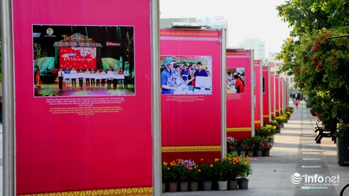 80 bức ảnh lịch sử đang được triển lãm tại đường Nguyễn Huệ - ảnh 2