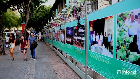 80 bức ảnh lịch sử đang được triển lãm tại đường Nguyễn Huệ - ảnh 17