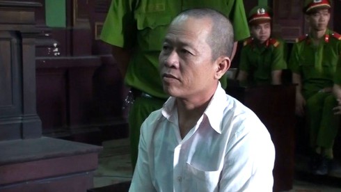 Sát hại vợ rồi chôn thi thể ngay trong nhà - ảnh 1