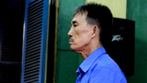 Cãi nhau với bảo vệ, khách uống nước bị đâm thủng gan - ảnh 1