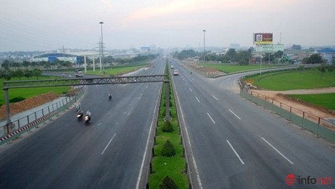 TP.HCM ra thông báo khẩn gỡ bỏ biển hạn chế tốc độ dưới 50km/h - ảnh 1