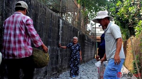 Khởi công làm đường, sửa nhà cho mẹ VNAH sau chỉ đạo của Bí thư Thăng - ảnh 1