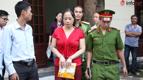 “Hoa hậu quý bà” nhận 15 năm tù, điều tra cán bộ công an nhận tiền của bà Nga - ảnh 1