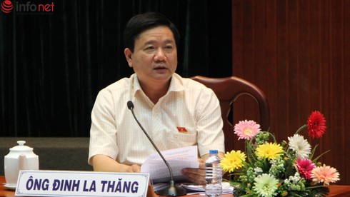 TP.HCM: Cuộc đối thoại căng thẳng bất ngờ giữa cử tri và Chủ tịch Quận - ảnh 3