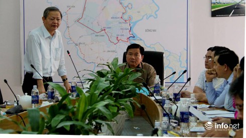 Bí thư Thăng: Phải rút ngắn thời gian thi công dự án ngập do triều cường - ảnh 2